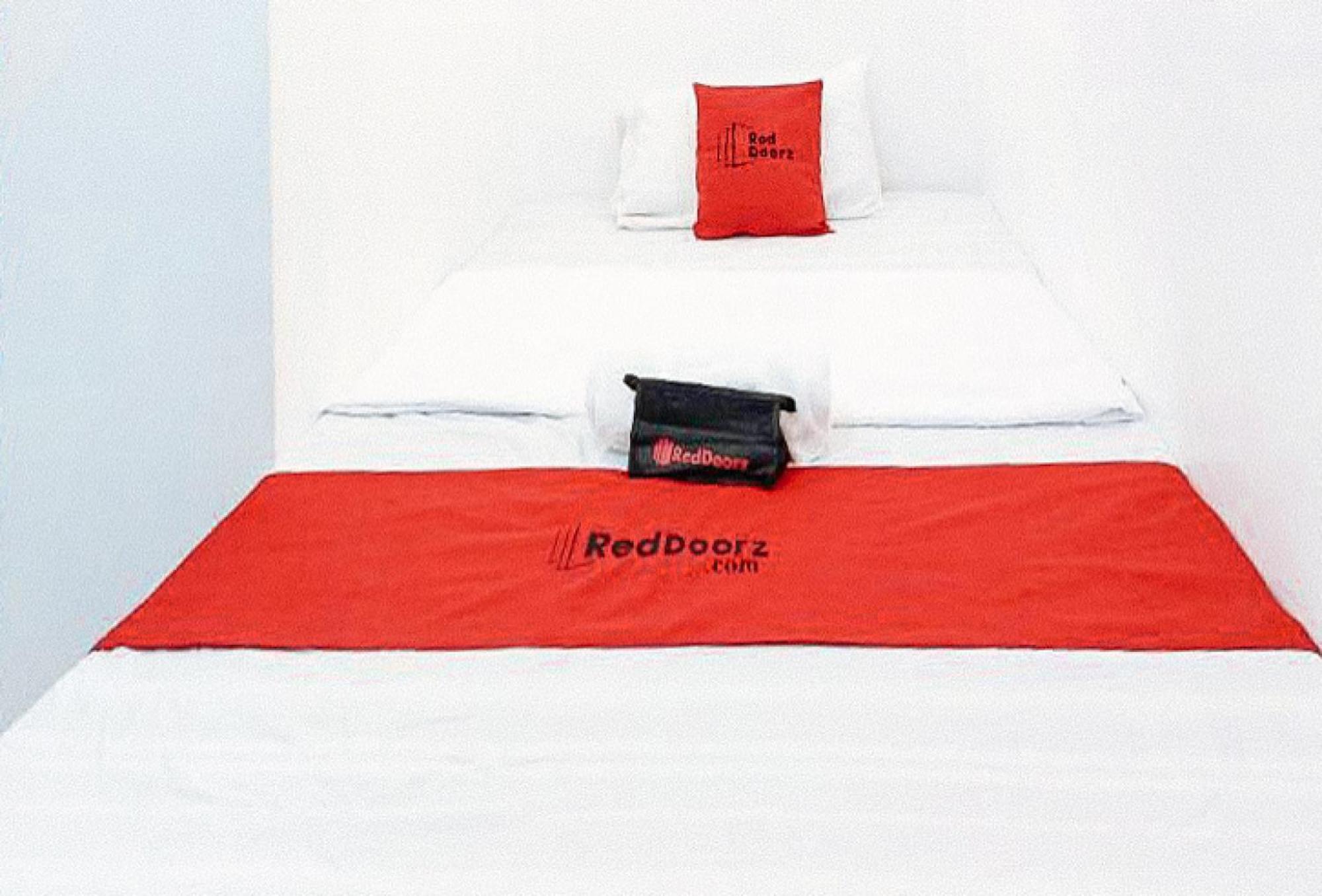 Reddoorz At San Antonio Binan Laguna Экстерьер фото