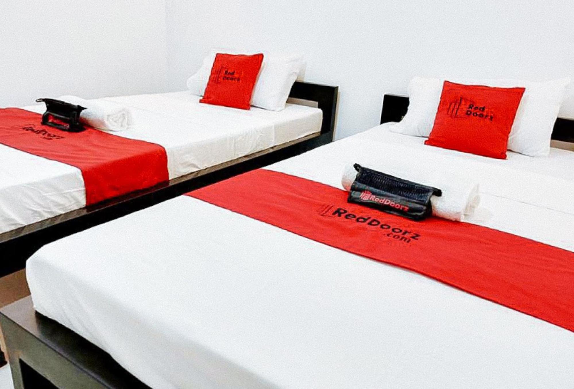 Reddoorz At San Antonio Binan Laguna Экстерьер фото