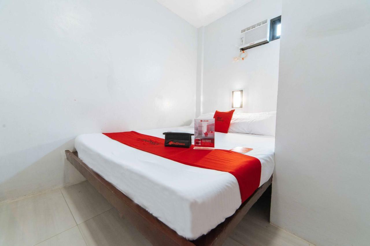 Reddoorz At San Antonio Binan Laguna Экстерьер фото
